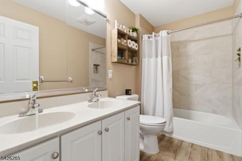 1803 Gary Road Greenwich NJ 08886
