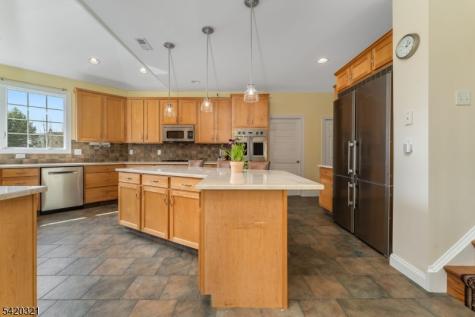 11 Baker Way Hopewell NJ 08534