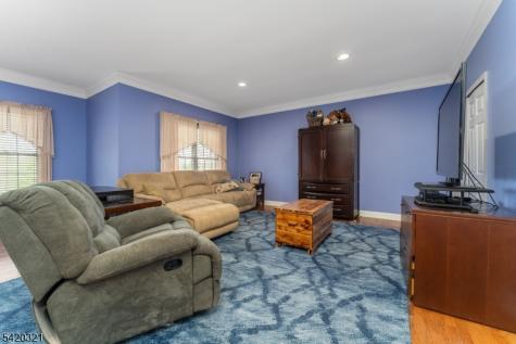 11 Baker Way Hopewell NJ 08534