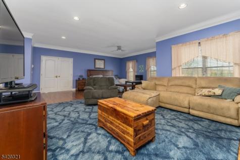 11 Baker Way Hopewell NJ 08534