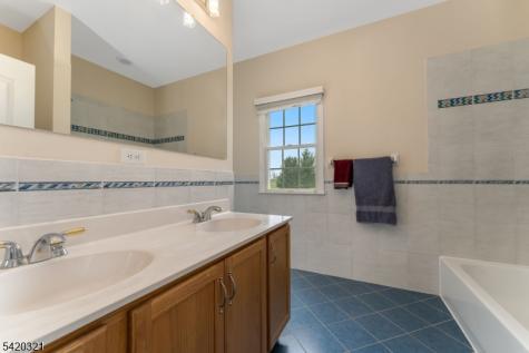 11 Baker Way Hopewell NJ 08534