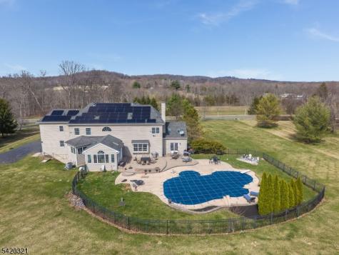 11 Baker Way Hopewell NJ 08534