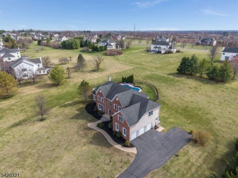 11 Baker Way Hopewell NJ 08534