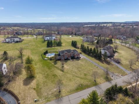 11 Baker Way Hopewell NJ 08534