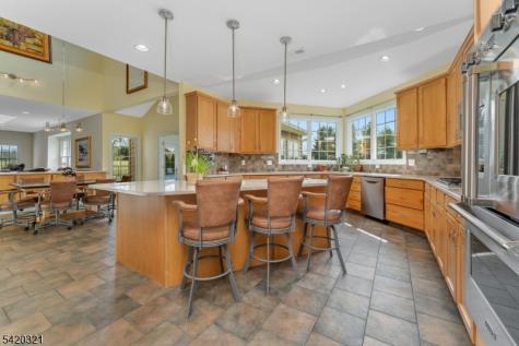 11 Baker Way Hopewell NJ 08534