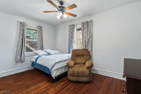 443 Wheatsheaf Road Roselle NJ 07203