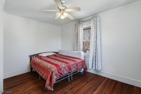 443 Wheatsheaf Road Roselle NJ 07203