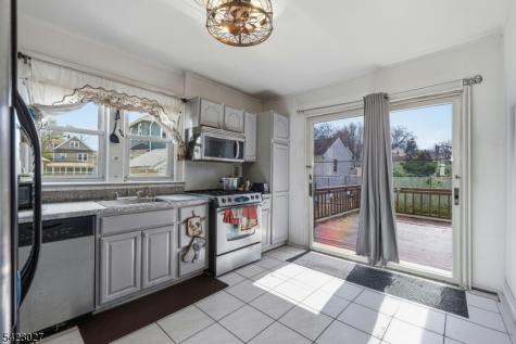 443 Wheatsheaf Road Roselle NJ 07203