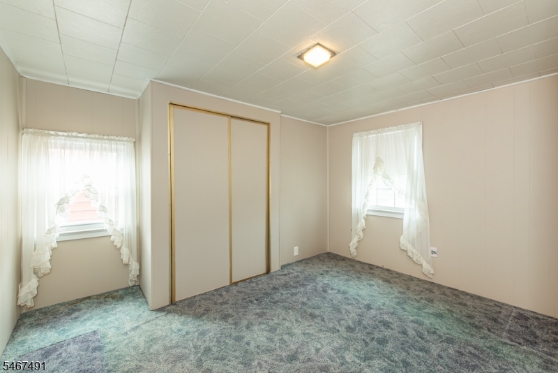 45 Orchard Street Pompton Lakes NJ 07442