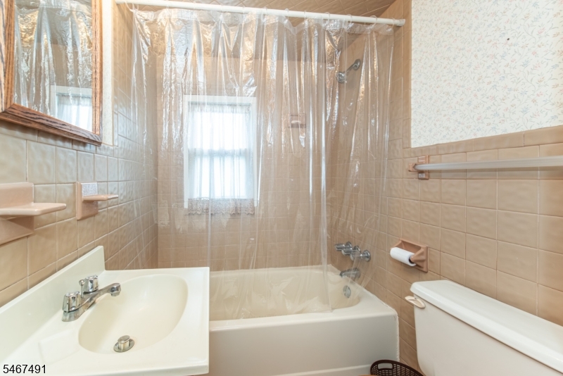 45 Orchard Street Pompton Lakes NJ 07442