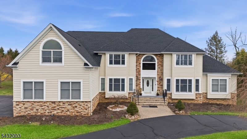 3 Cole Court Raritan NJ 08822