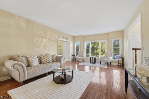 3 Cole Court Raritan NJ 08822