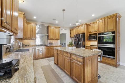 3 Cole Court Raritan NJ 08822