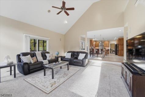 3 Cole Court Raritan NJ 08822