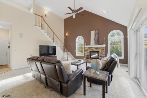 3 Cole Court Raritan NJ 08822
