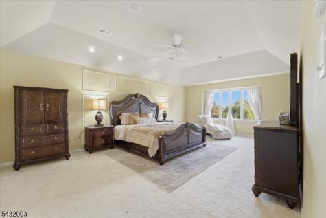 3 Cole Court Raritan NJ 08822