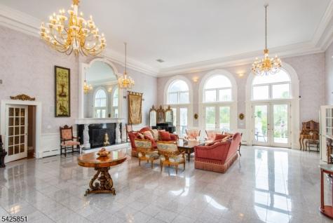 906 W End Drive Stillwater NJ 07860