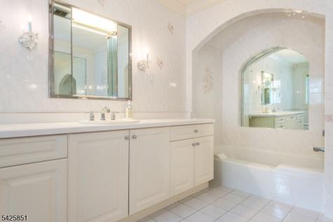 906 W End Drive Stillwater NJ 07860