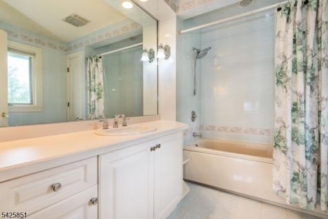 906 W End Drive Stillwater NJ 07860