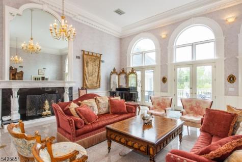 906 W End Drive Stillwater NJ 07860