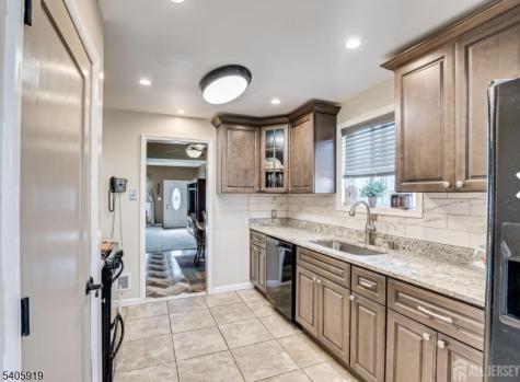33 W Park Avenue Woodbridge NJ 07001