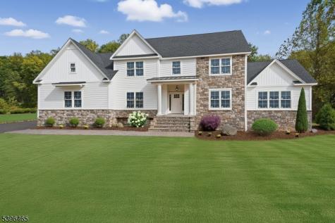 2 Highland Meadows Pohatcong NJ 08865