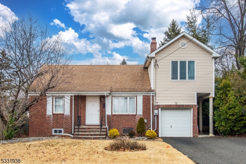 35 Taggart Way Saddle Brook NJ 07663