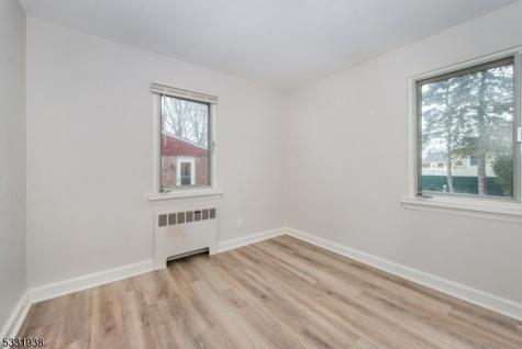 35 Taggart Way Saddle Brook NJ 07663