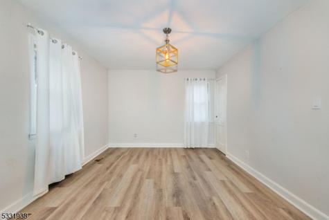 35 Taggart Way Saddle Brook NJ 07663