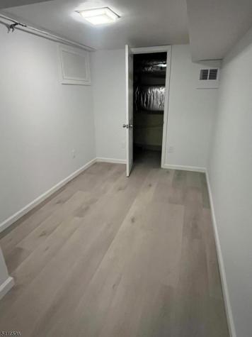35 Taggart Way Saddle Brook NJ 07663