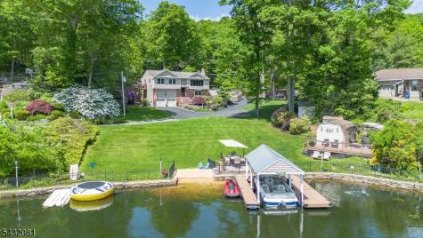 21 Skyline Drive Hopatcong NJ 07821