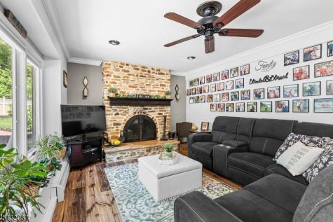 21 Skyline Drive Hopatcong NJ 07821