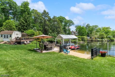 21 Skyline Drive Hopatcong NJ 07821