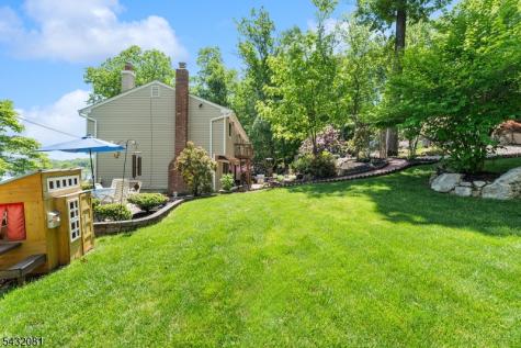 21 Skyline Drive Hopatcong NJ 07821