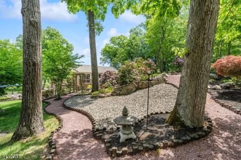 21 Skyline Drive Hopatcong NJ 07821