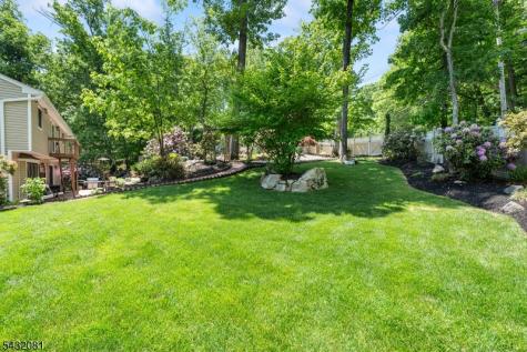 21 Skyline Drive Hopatcong NJ 07821