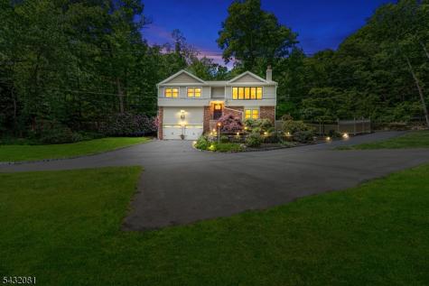21 Skyline Drive Hopatcong NJ 07821