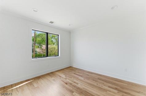 95 Huron Avenue Clifton NJ 07013