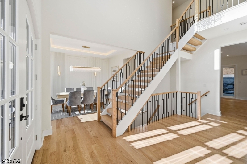 6 Cliffside Drive Livingston NJ 07039