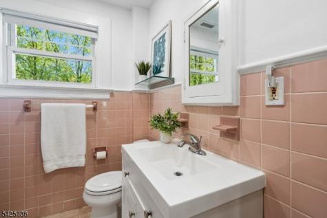 16 Duryea Road Montclair NJ 07043