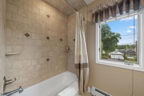 191 Pershing Road Clifton NJ 07013