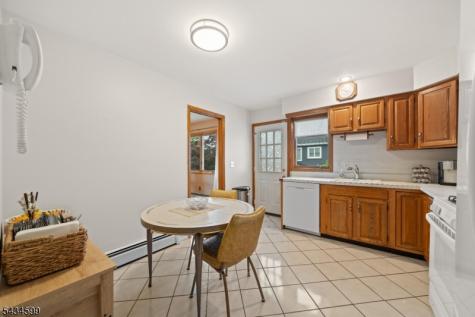 191 Pershing Road Clifton NJ 07013