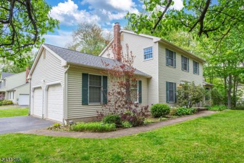 82 Kenvil Avenue Roxbury NJ 07876