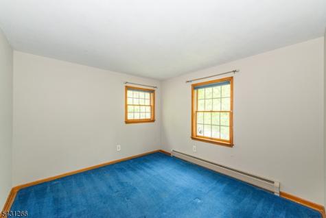 82 Kenvil Avenue Roxbury NJ 07876
