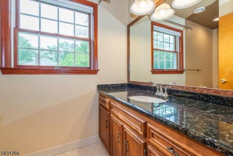 82 Kenvil Avenue Roxbury NJ 07876