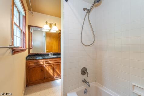 82 Kenvil Avenue Roxbury NJ 07876