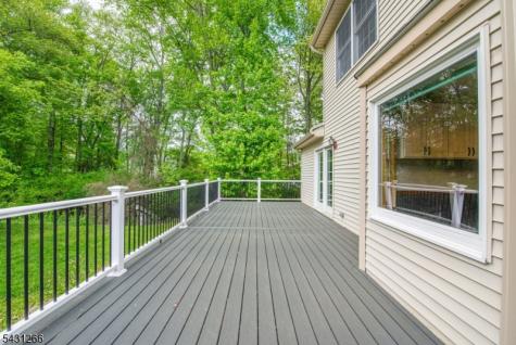 82 Kenvil Avenue Roxbury NJ 07876