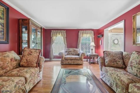 30 Glen Eagles Road Washington NJ 07882