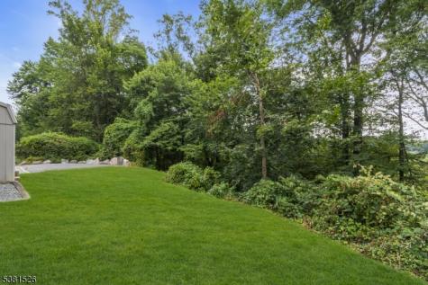 27 Underwood Drive West Orange NJ 07052