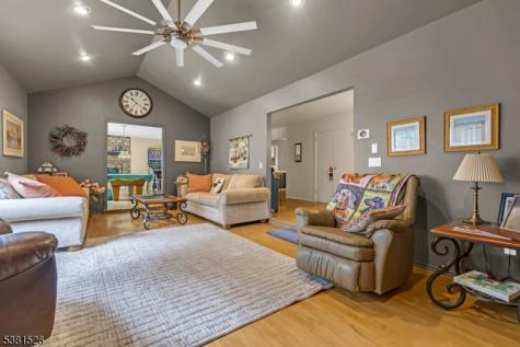 27 Underwood Drive West Orange NJ 07052